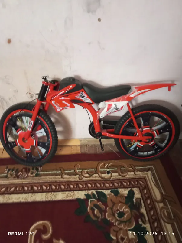велосипед детский продам. нужно собрать 2