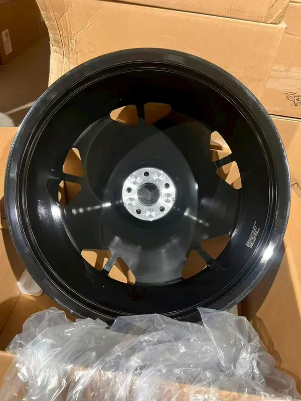 Zeekr 9x Maybach diska R22 2 Zeekr 9x Maybach diska R22 2