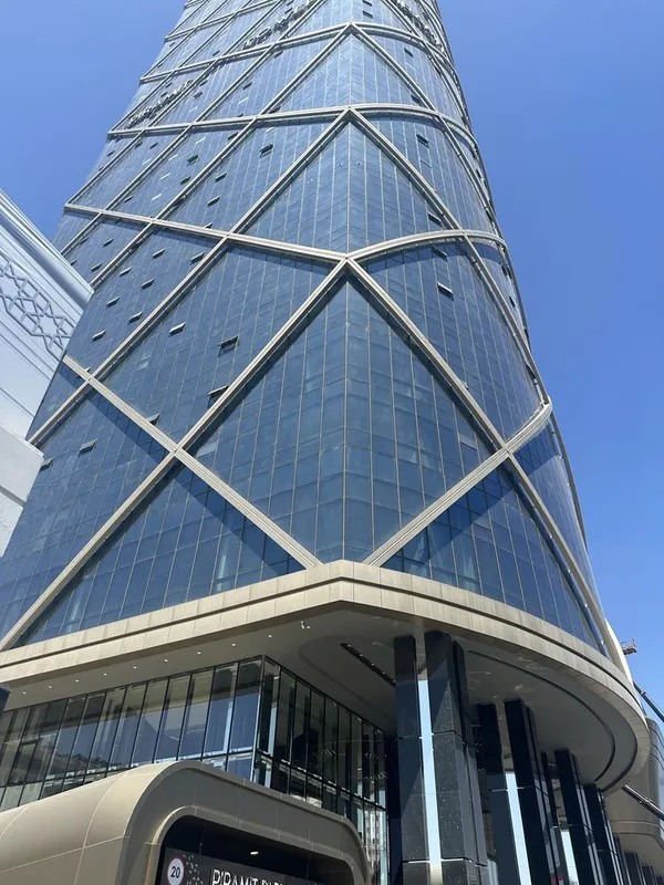 Сдается премиум нежилое помещения в Piramit Mall 148 квадратных 2-Этаж — фото 4