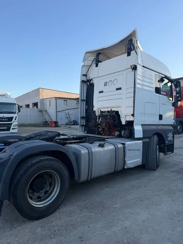 MAN TGX 18.460 EURO 6 Тягач Сотилади