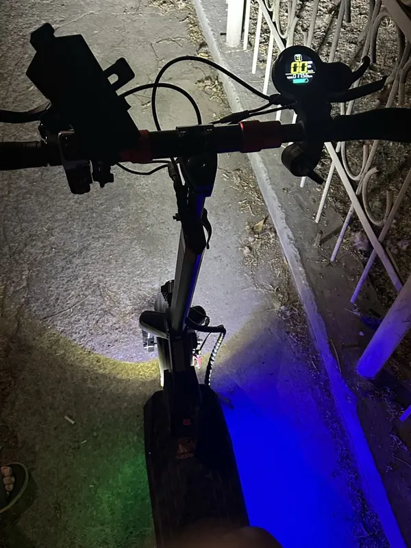 Elektrosamokat Kugoo Kirin M4 pro plus sotiladi.Holati Ideal 4 Elektrosamokat Kugoo Kirin M4 pro plus sotiladi.Holati Ideal 4