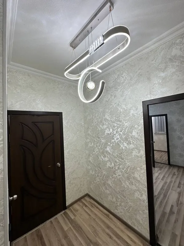 1 xona yevro remont faqat oilaga arendaga qoyiladi