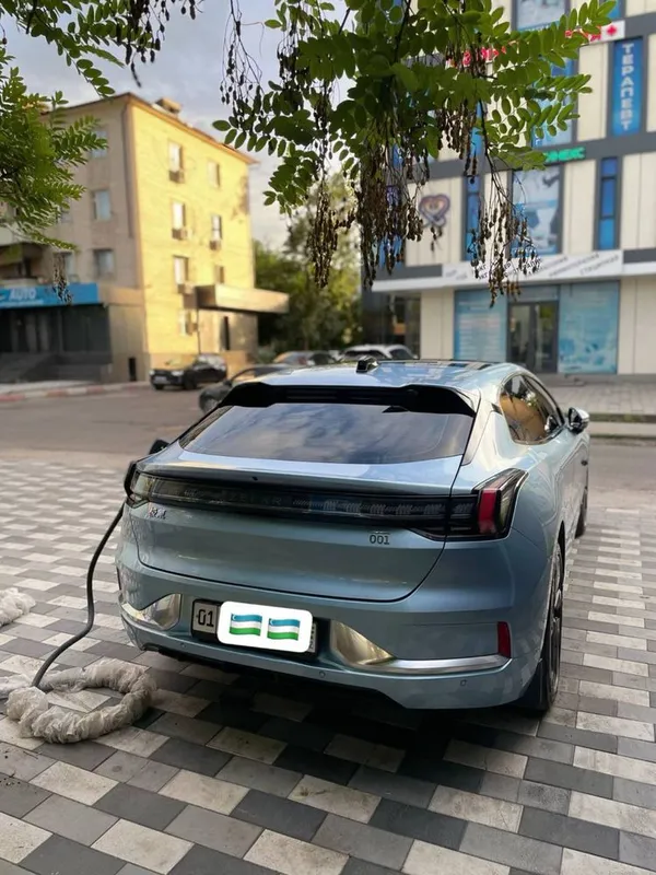 Zeekr 001 tayyor