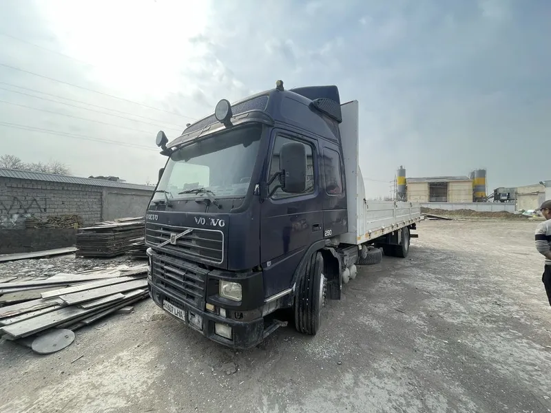VOLVO FM12 юк машинаси VOLVO FM12 юк машинаси