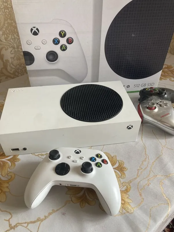 Xbox Series S 512gb SSD+2 ta gamepad+200 ta uyin
