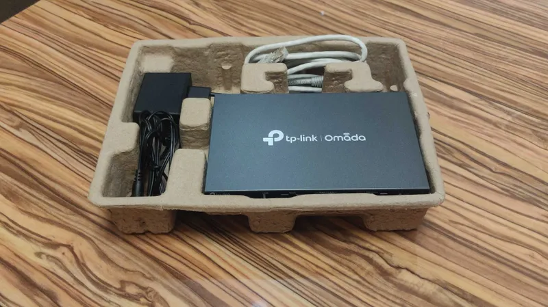 Маршрутизатор TP-Link Omada ER605 (VPN, Gigabit, Multi-WAN) — фото 2