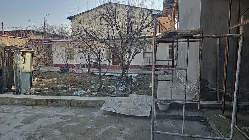 Сдаётся в аренда помещение жилое 83м³ с ремонтом и 2 этажное 396м²,. — фото 1