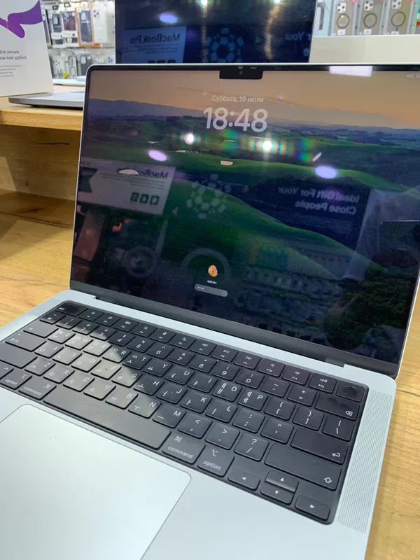 Macbook Pro M1 pro 1 Macbook Pro M1 pro 1