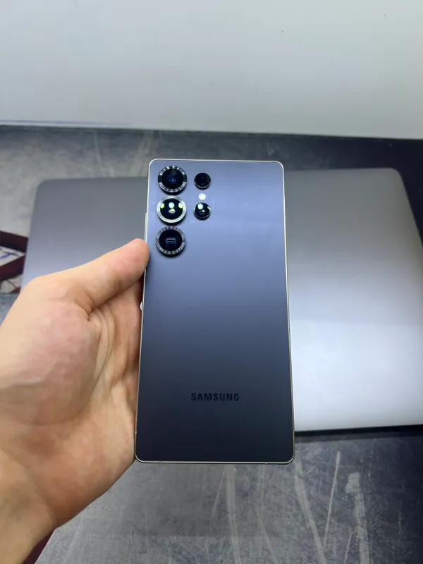Samsung s25 Ultra 2
