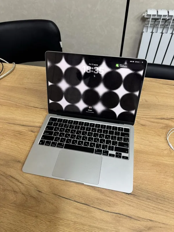 Macbook Air M3 (8/256) Silver 2 Macbook Air M3 (8/256) Silver 2