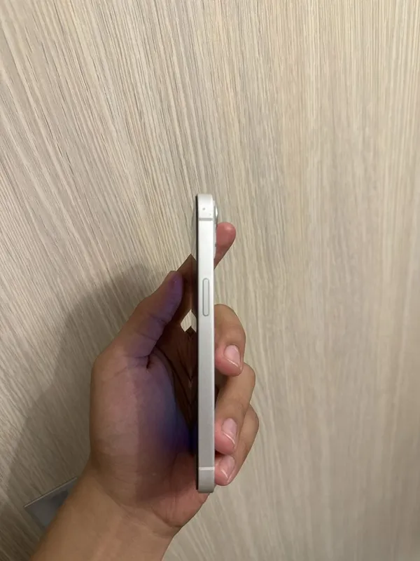 Iphone 13. 2 Iphone 13. 2