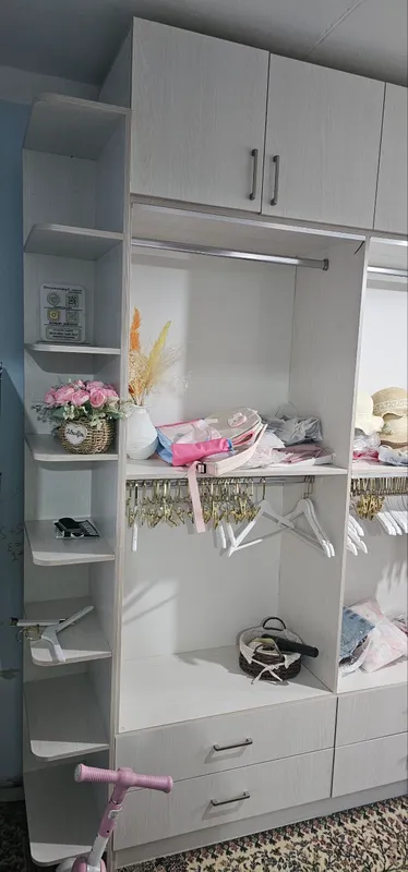 Шкаф для продажи 1 Шкаф для продажи 1