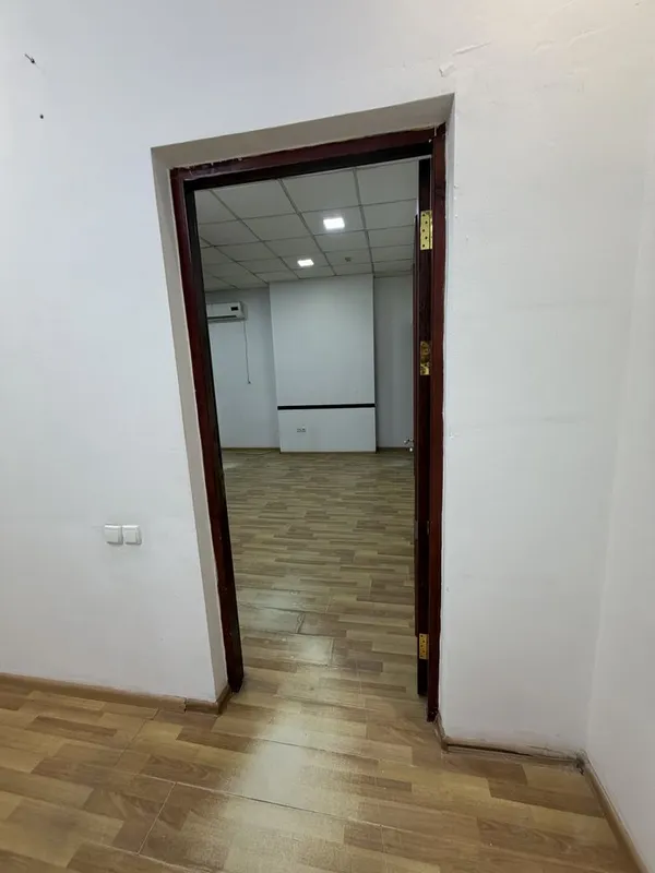 Сдается офис 45м2 на третьем этаже ориентир памятни гагарина -Владелец 10 Сдается офис 45м2 на третьем этаже ориентир памятни гагарина -Владелец 10