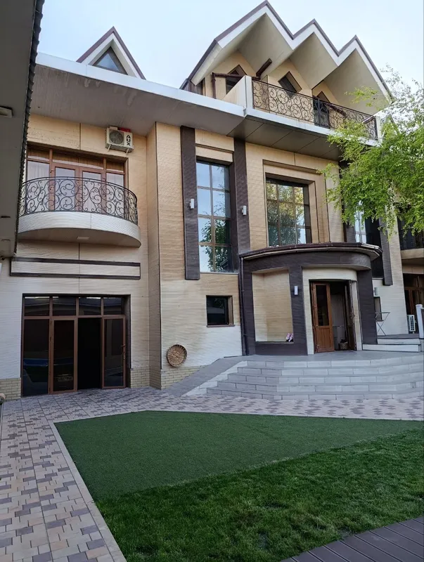 Продам Дом в элитной  Маххале!6соток,11комнат! — фото 2