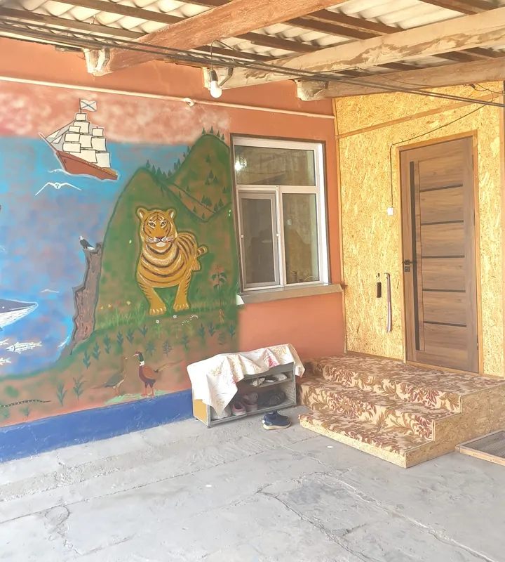 12 sotixli uy, gaz, mebel, Yuqorichirchiq 2