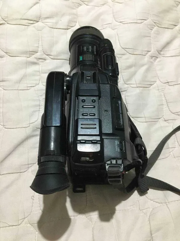 Видеокамера Panasonic NV-G101 VHS-C / Ретро камера Панасоник / Japan — фото 1