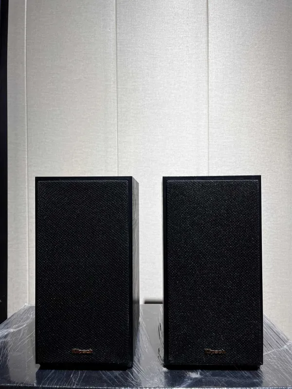 Klipsch R-41M – компактная, мощная и очень детальная акустика — фото 1