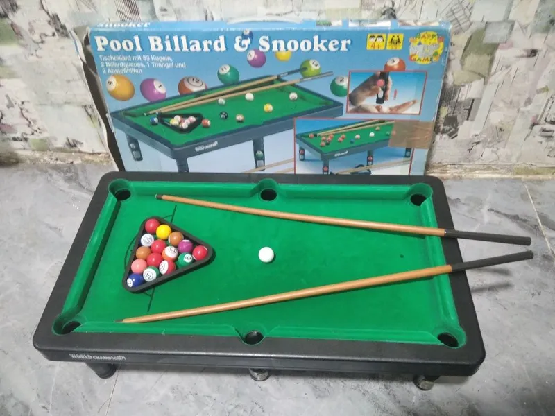 Настольные игры продаются 1