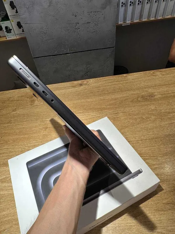 Macbook Pro M4 16/512Gb 3 Macbook Pro M4 16/512Gb 3