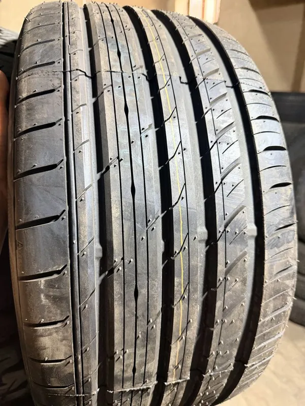 TOYO PROXES C15. oldi 245/40/18 orqa 265/35/18