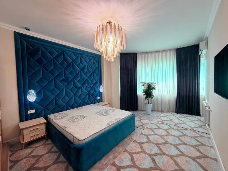 4-комнатная квартира, 226 м², Юнусабад 5