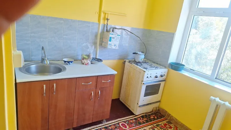 В Мирабадском районе сдается 3-комнатная квартира 2