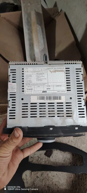 Spark Radnoy magnitofon ramkasi avarenka knopkasi SOTILADI — фото 1