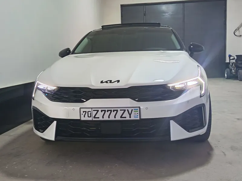 Kia K5 kam yurgan idealniy
