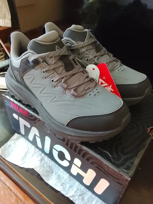 Мужские водоотталкивающие кроссовки Peak Sport 2