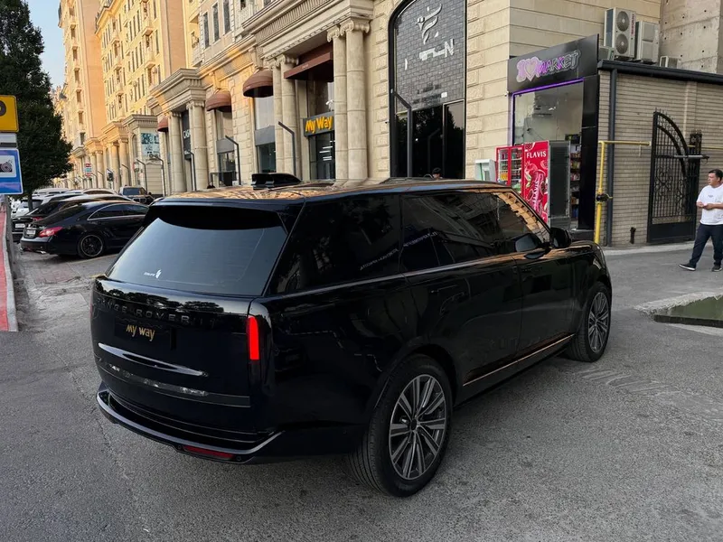 Range Rover P530 Long 5 Range Rover P530 Long 5