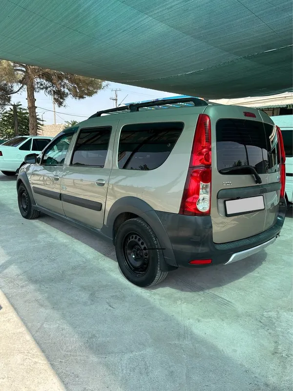 Lada Largus Yil 2014 2