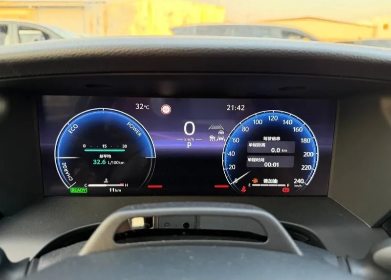 **Camry 2.0 Hybrid Sport Plus — фото 5
