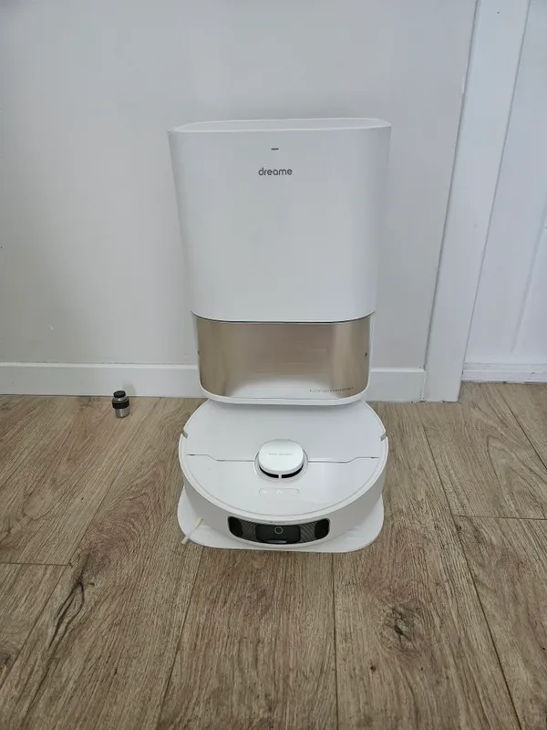 O‘zini tozalovchi dreame L10s Ultra robot changyutgichi 1 O‘zini tozalovchi dreame L10s Ultra robot changyutgichi 1