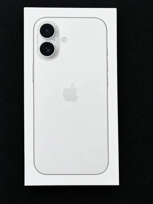 iPhone 17 256 ГБ White, SIM, A3520 - Новый 2