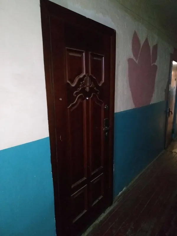 Yotoqxonada shaxsiy sanuzelli xona sotiladi, 18 m² 6