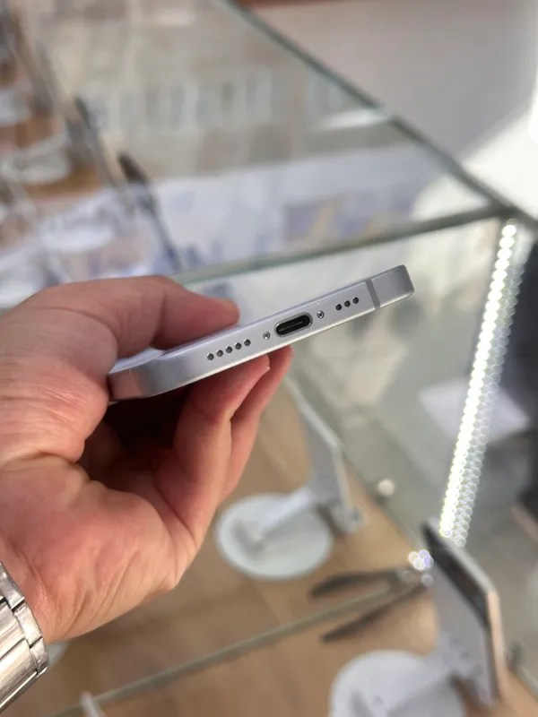 iPhone 15 256 ГБ 79% Синий 2 iPhone 15 256 ГБ 79% Синий 2