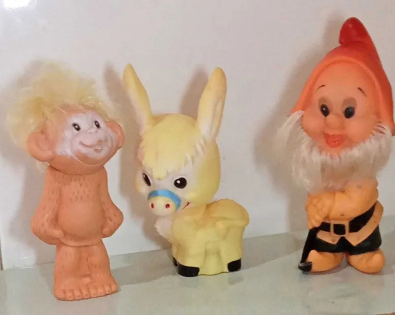 Продам. Игрушки из СССР. Экологически чистые.