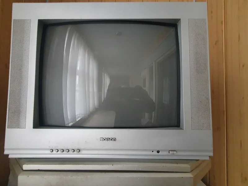 televizor roison sotuvda
