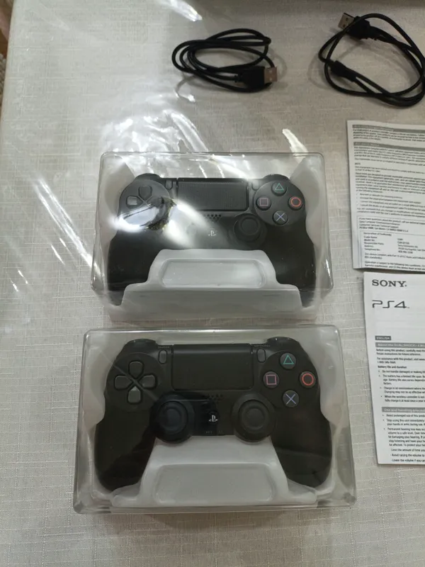 Play station 4 3