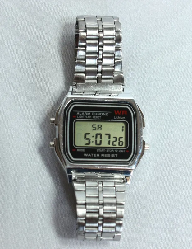 Casio Classic qoʻl soatlari sotiladi