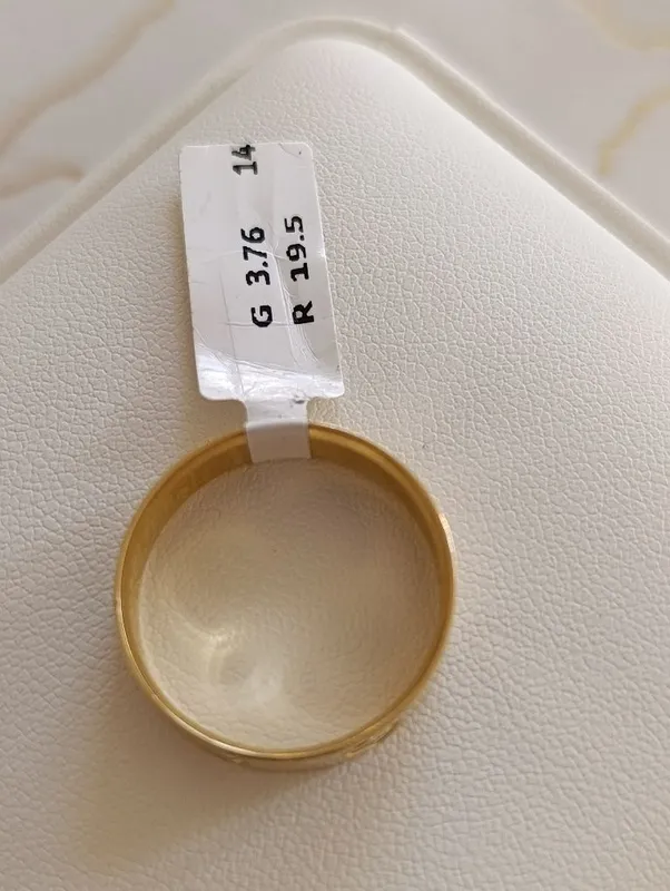 Золотое кольцо Cartier Евро модель проба 585 вес 3,76 гр размер 19,5 6 Золотое кольцо Cartier Евро модель проба 585 вес 3,76 гр размер 19,5 6