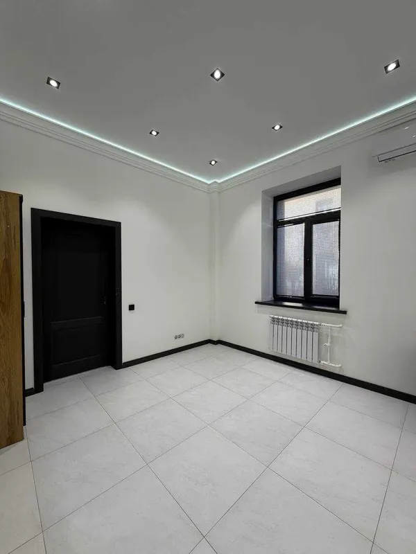 Продажа нежилое 72м2. Мирабадский р-н.Ор-р: Саракулька Круг 4