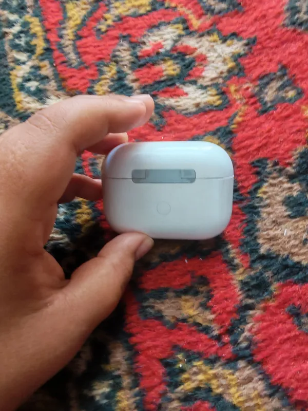 Airpods Pro пришёл из чины 2
