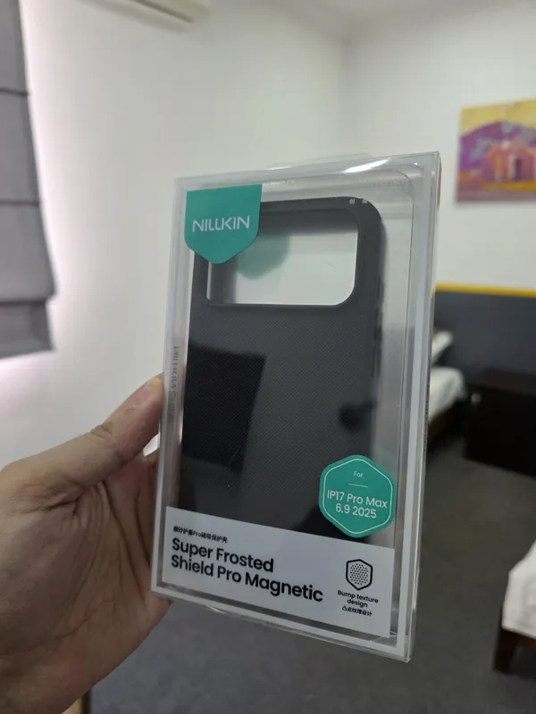 iPhone 17 Pro Max Nillkin Чехол 2