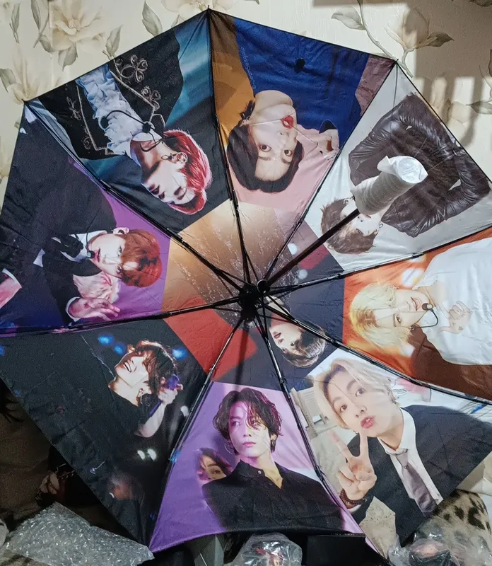 Продаю зонт с Чонгуком BTS
