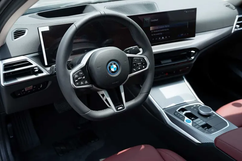 BMW I3 30% tolov bilan 3yilgacha foizsiz bolib tolashga — фото 1