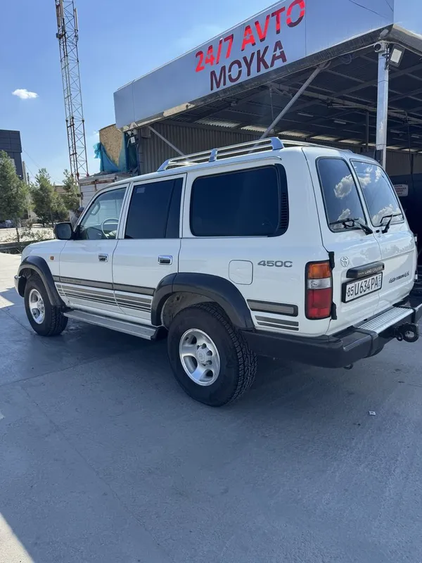 Toyota Land Cruiser 80 1997 benzin 4