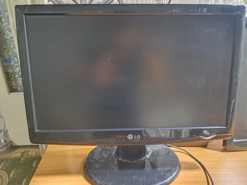 LG monitor 1