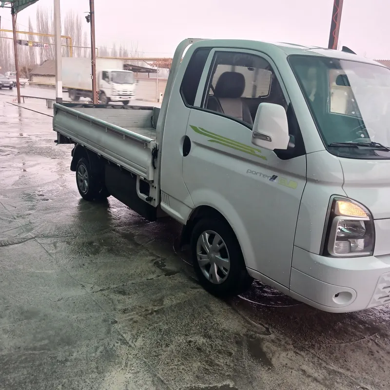 Hyundai porter ev — фото 3