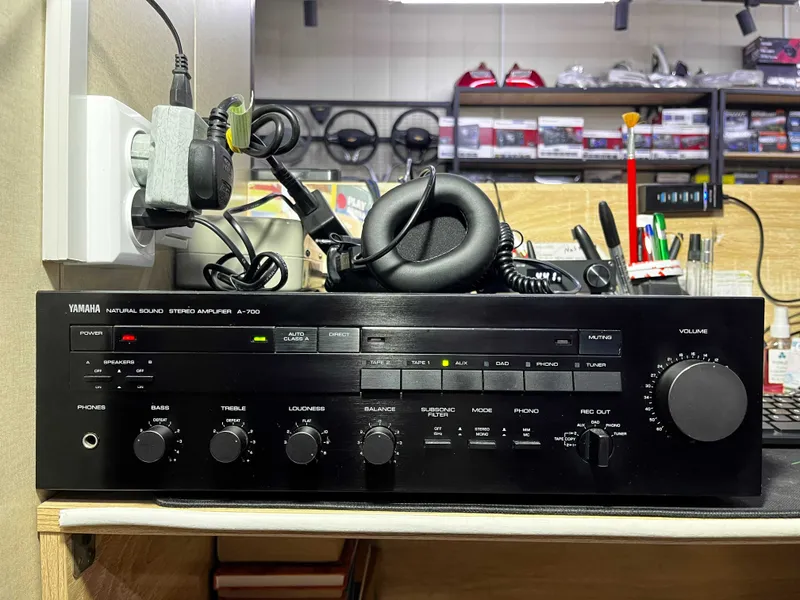Yamaha A-700 — интегральный усилитель (отличное состояние)
